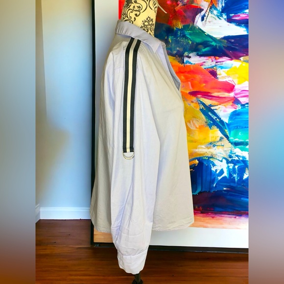 🆕 ZARA Women’s light blue blouse with striped arms- Small - Picture 3 of 9